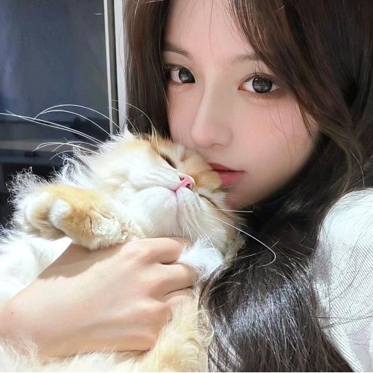 小小璐