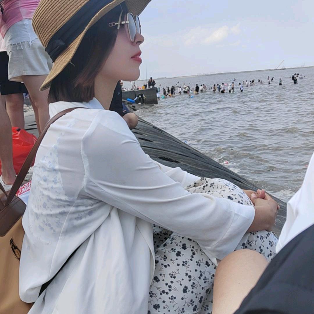 琪琪抖音小公主