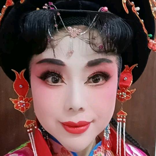 老喻红娘成就美好姻缘（作品拒绝连赞）