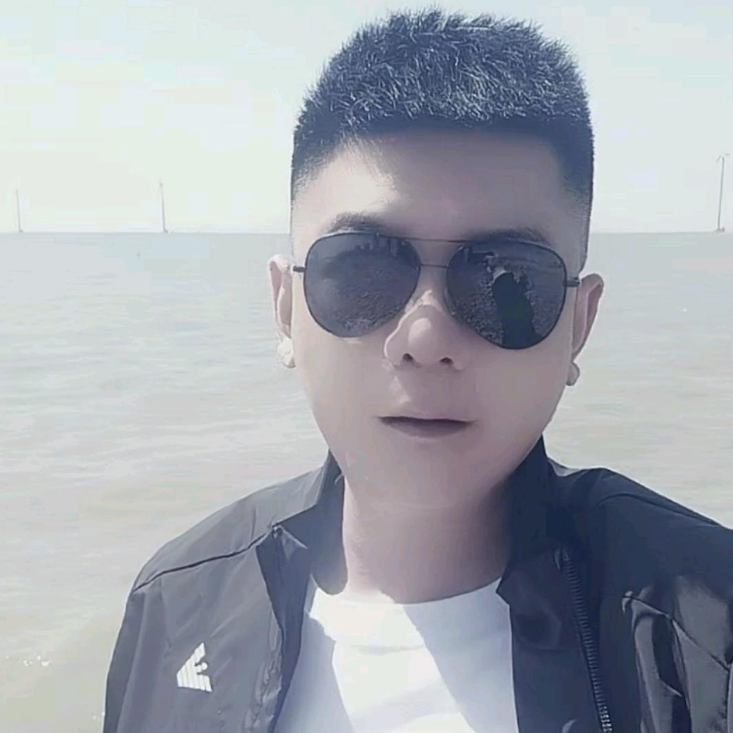 (っ◞‸◟c)王小磊