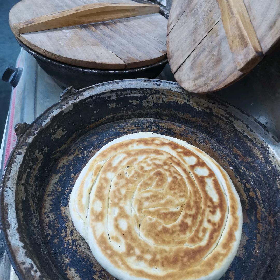 泾阳纯碱手工锅盔二哥