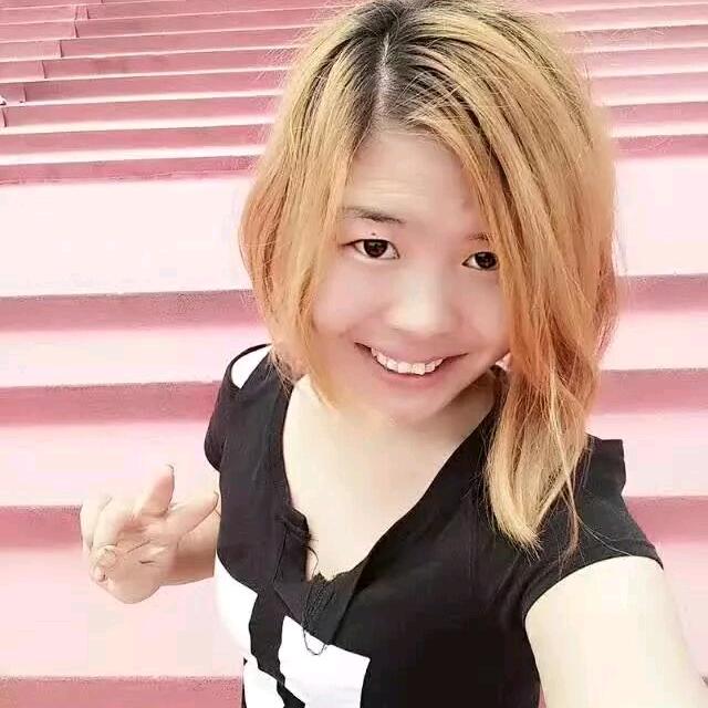 卖轮胎🛞的小姑娘
