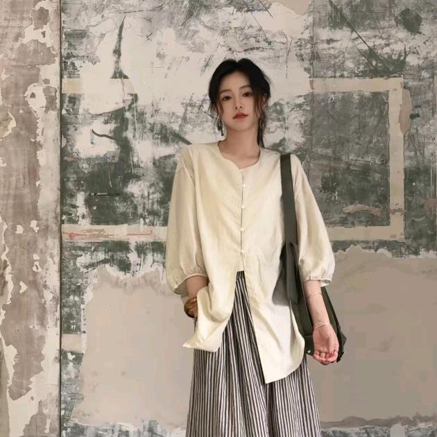 徐若桃穿搭打卡