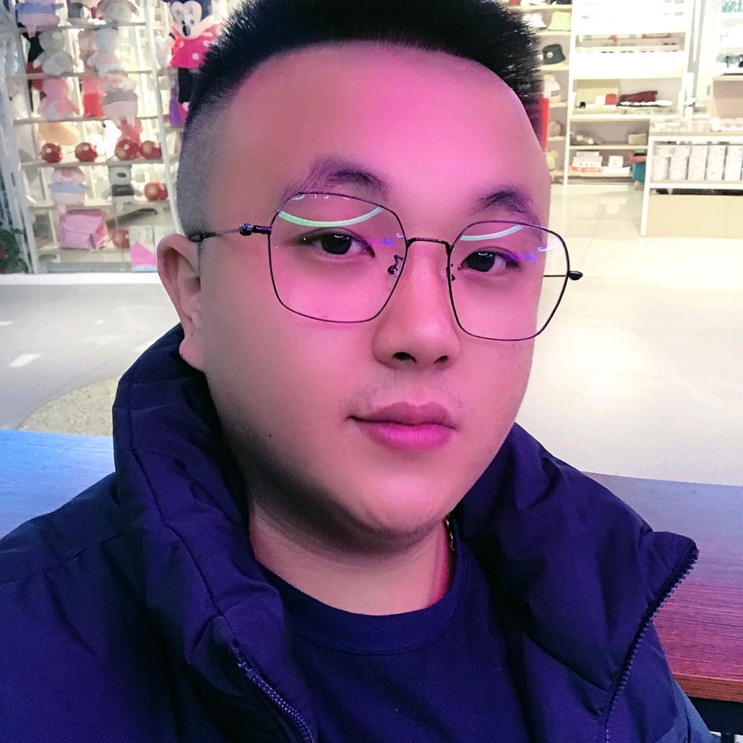 王先生＊