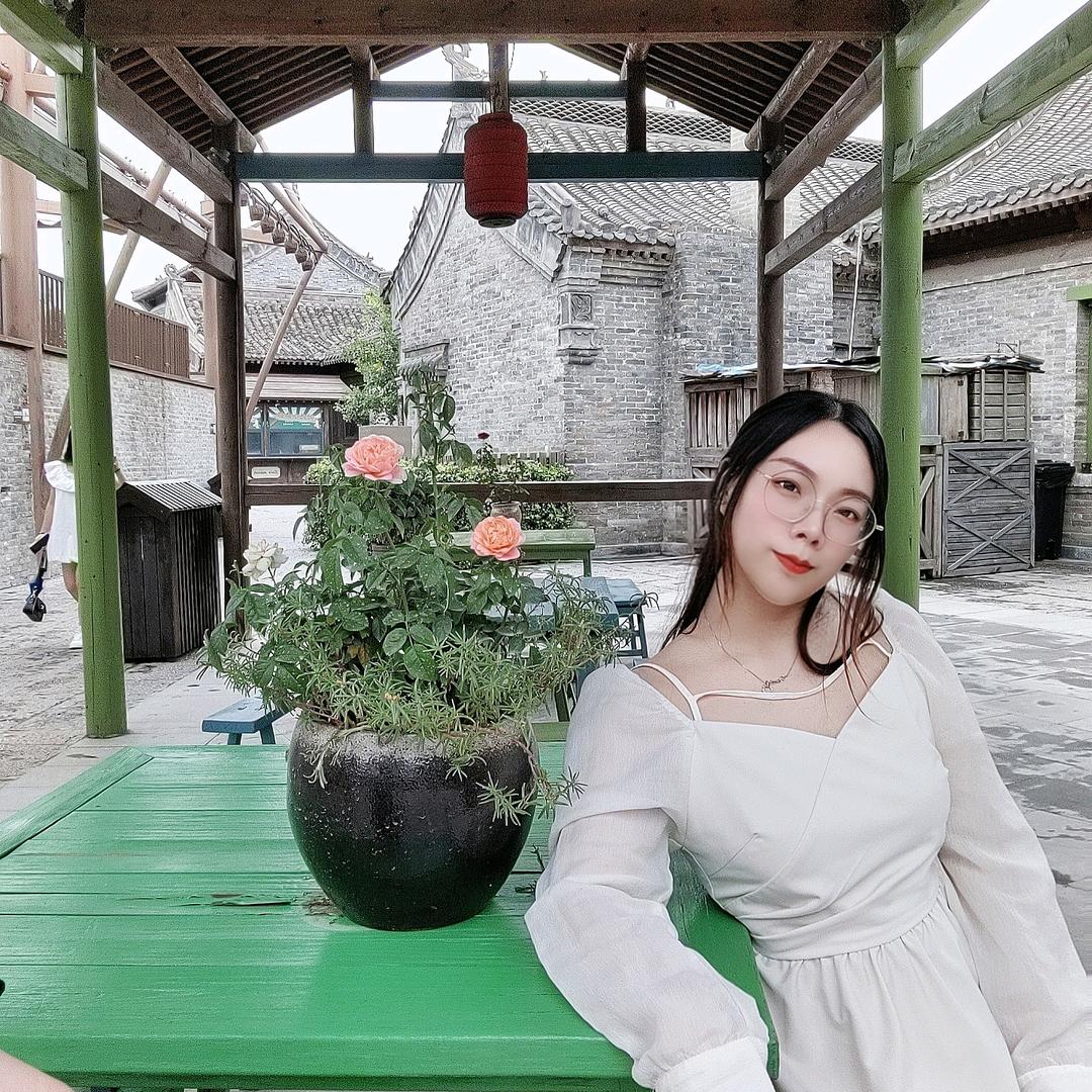 设计师    谢洋🌻