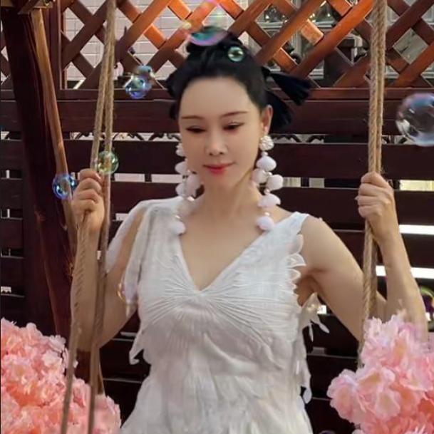 冻龄姐姐的60岁生活