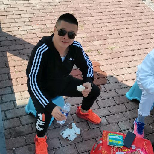 蓝天曳步舞—张