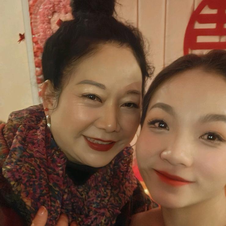 周小霞