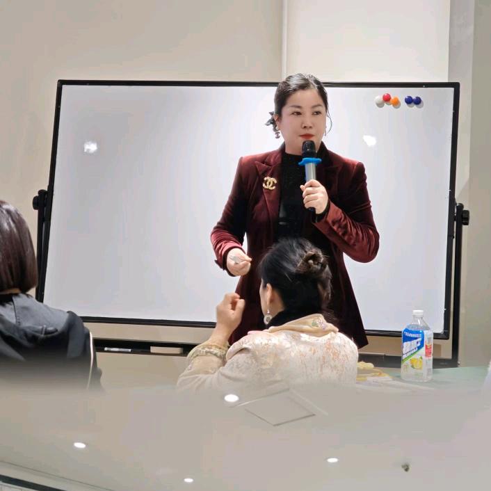 在管城区做美容美体的梦梦