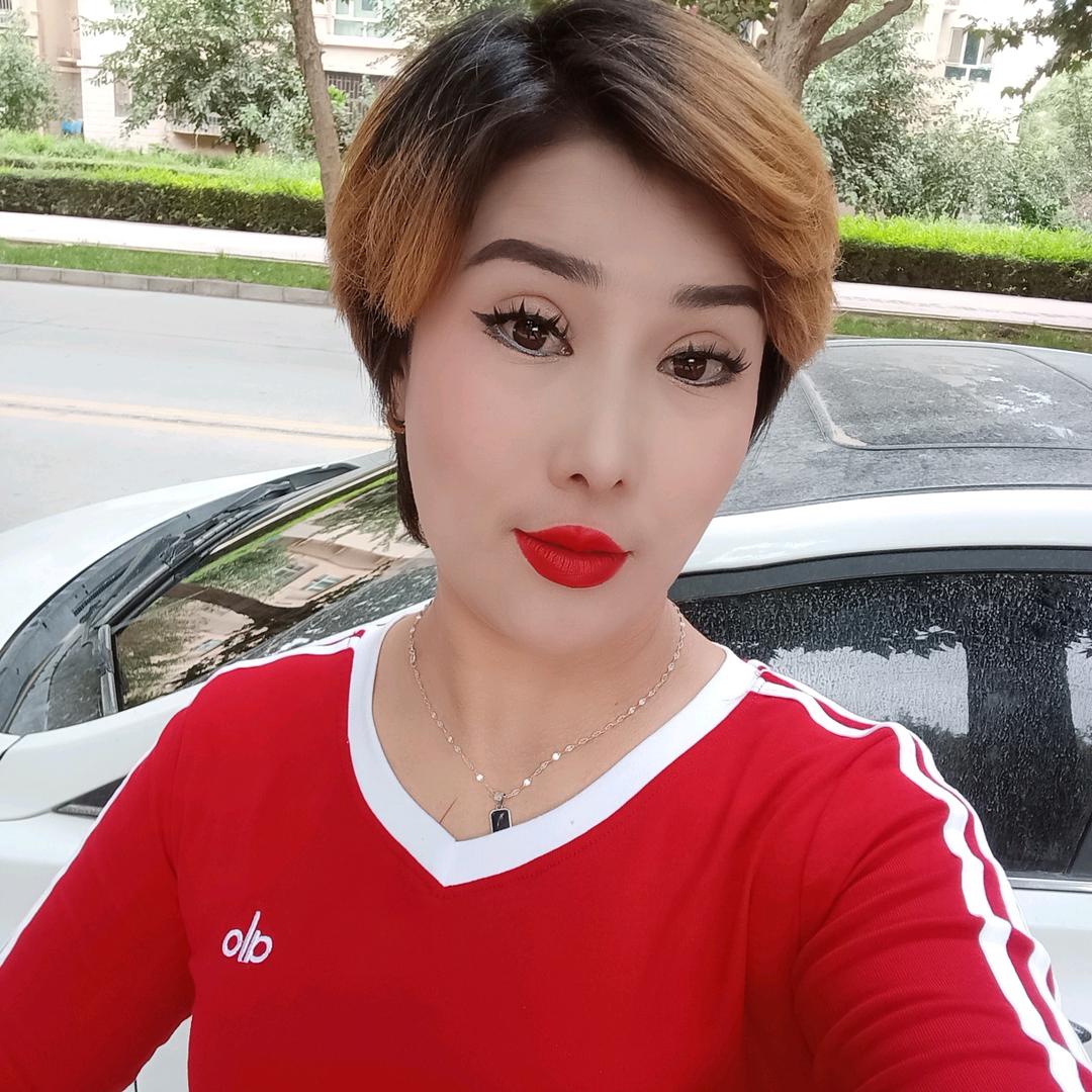 自信 姑娘