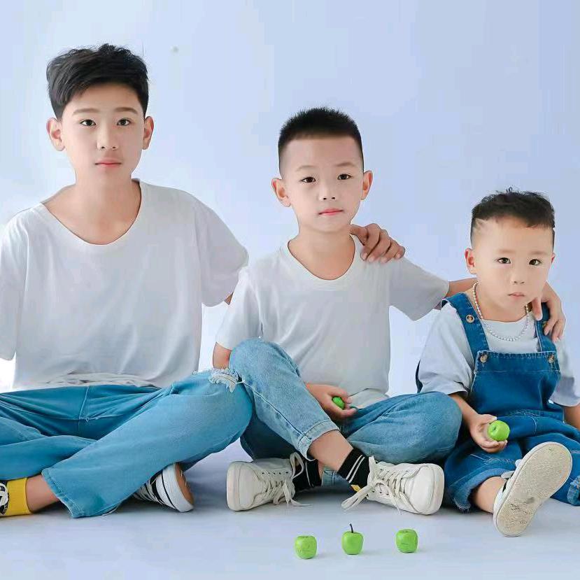 家🈶三兄弟👦🏻👶🏻👦🏻