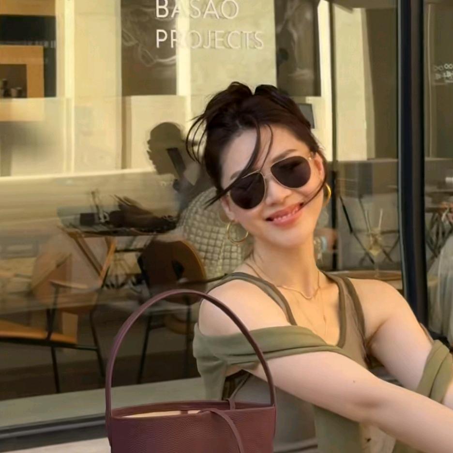 王嬛嬛👗轻奢馆