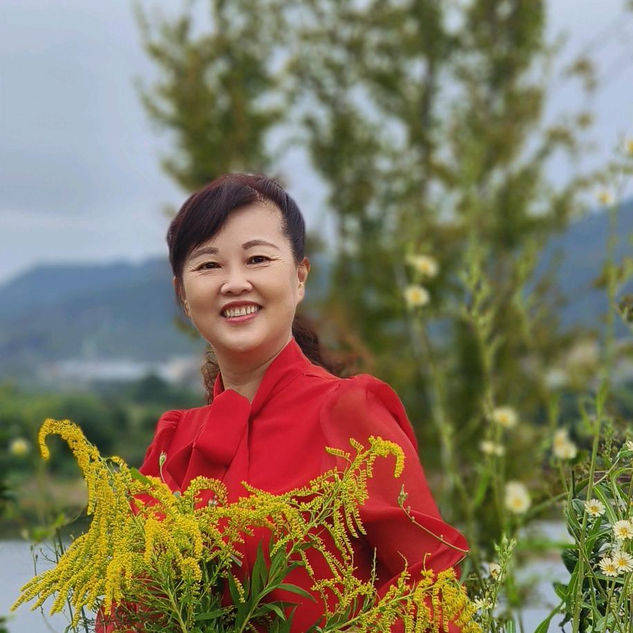 余丽凤