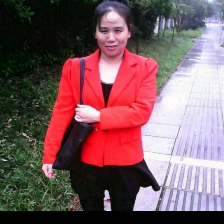 理发10元，染发30元，