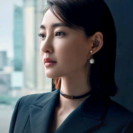 玲玲