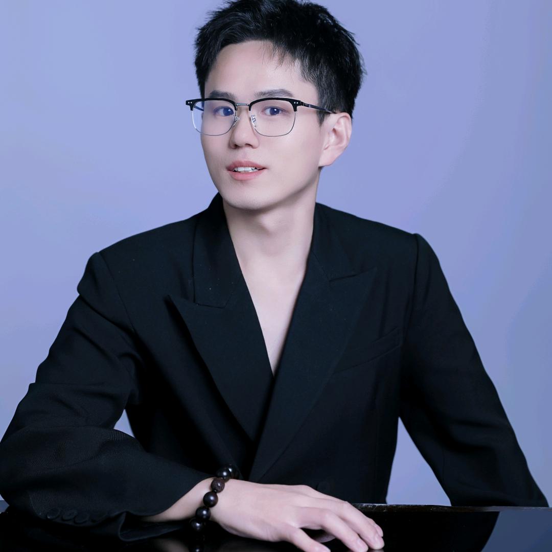 李金融