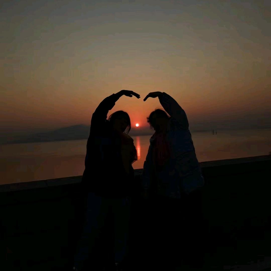 ♛╭(╯叶落若相随ε╰)╮