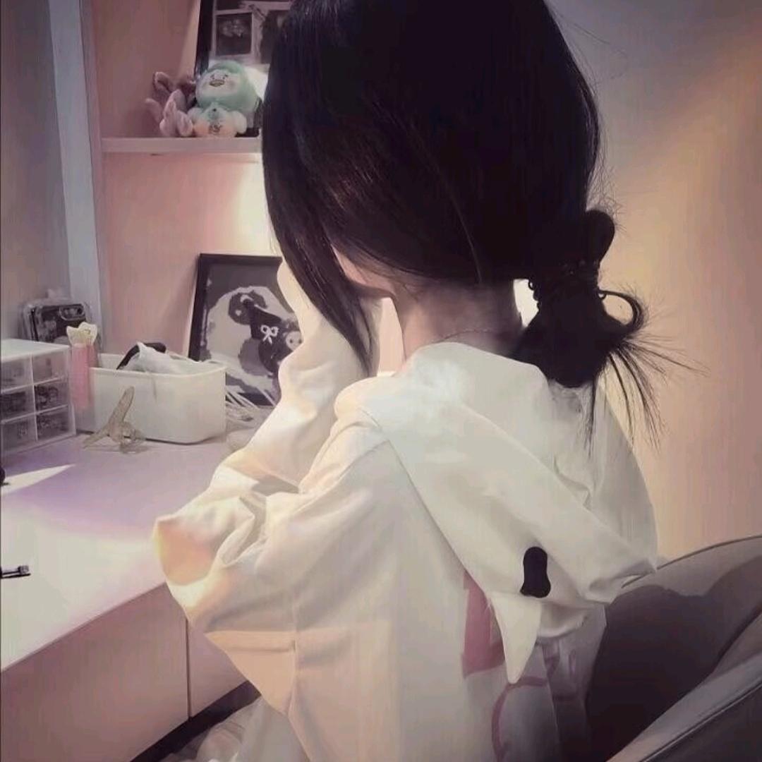 𝙆𝙤𝙞-梅.