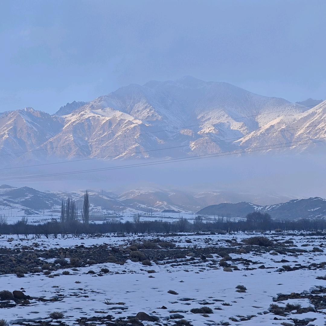 江南下过一场雪头像