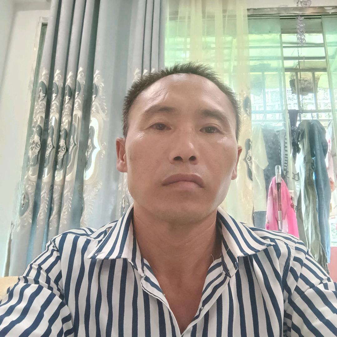 有胆量走天下长年砍木队……钟