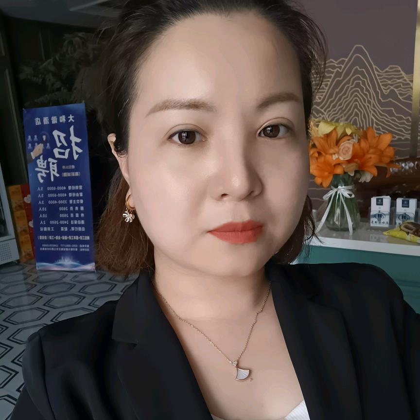 和谐大酒店小欣