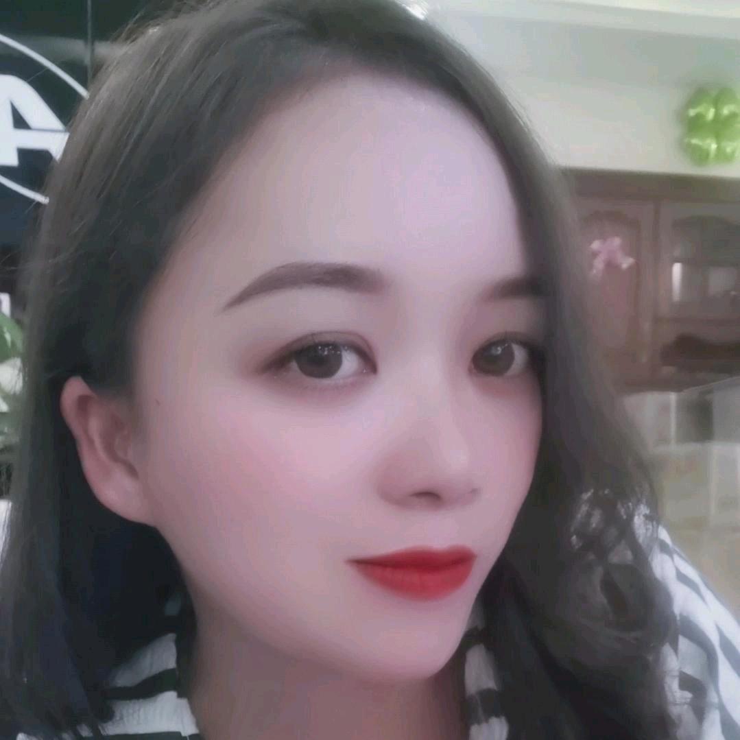 Cai言（卖橱柜的小姐姐）