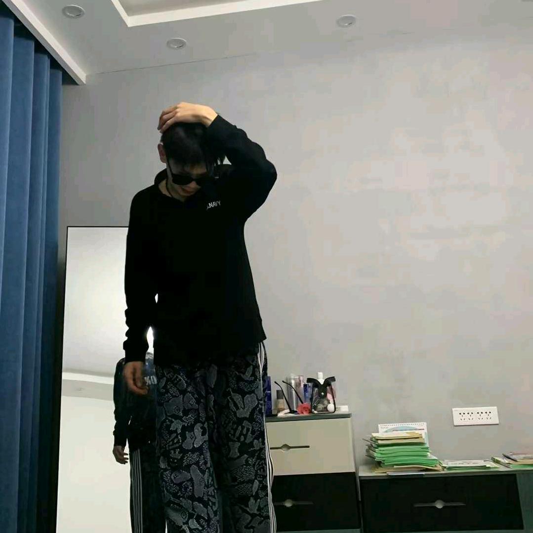 ...@
