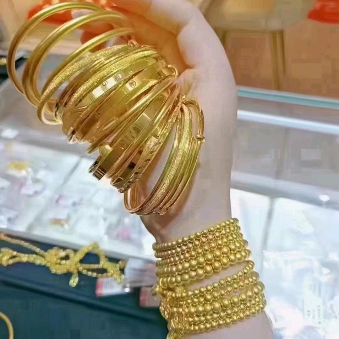 宁明百货大楼店中国珠宝小杨