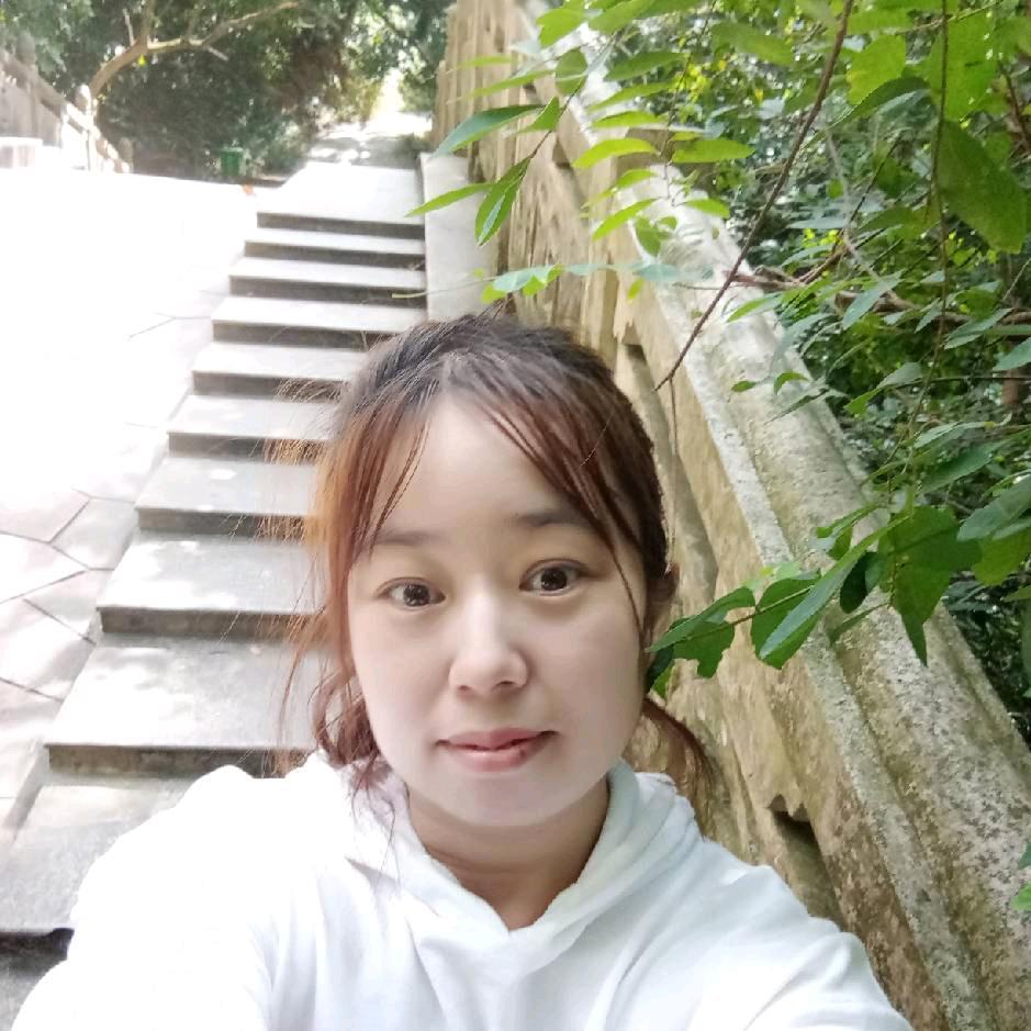 花花🎤直播间筹备中