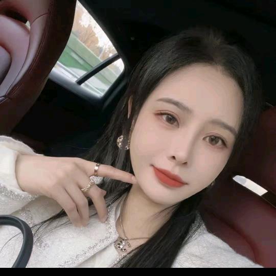 小雨女装直播返场