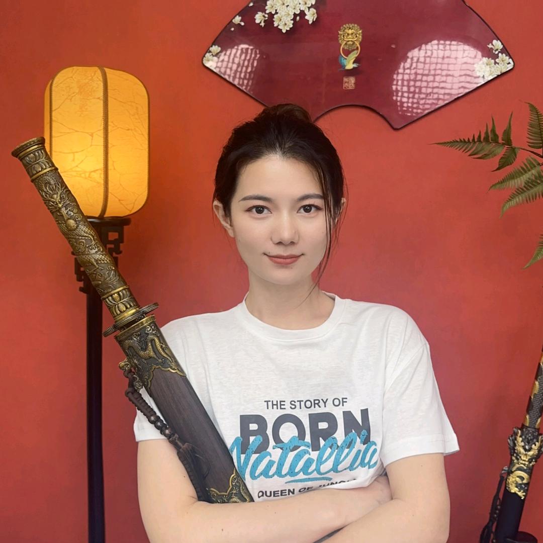 龙泉英雄收藏阁