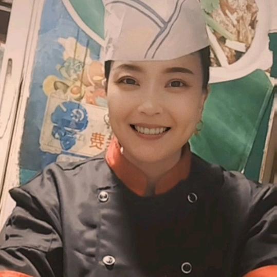 76年餐饮人（嘟嘟的奶奶）