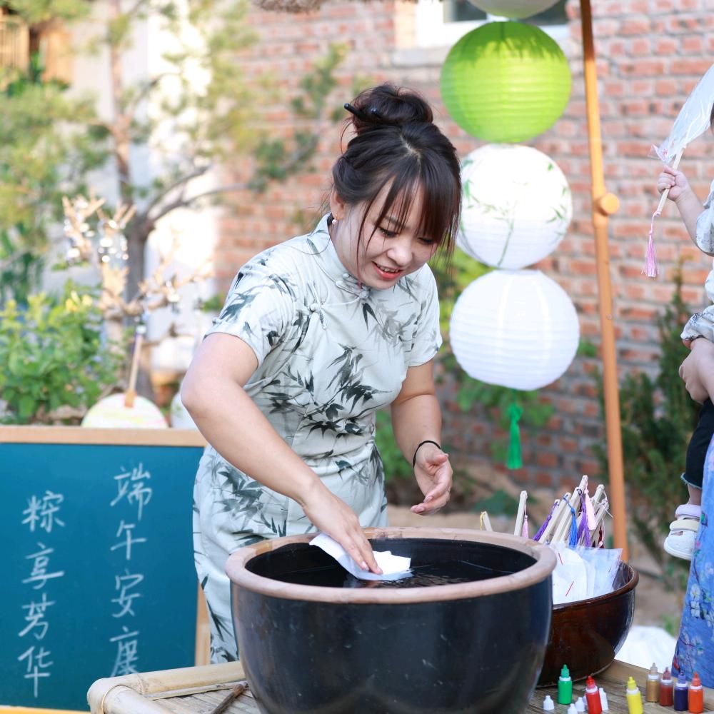 松涧小院的老板娘