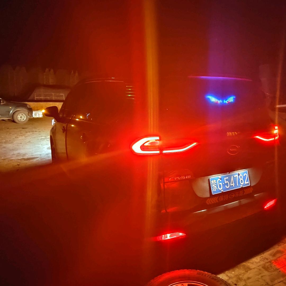 ☔️陌生人1015✍烟雨落荒城