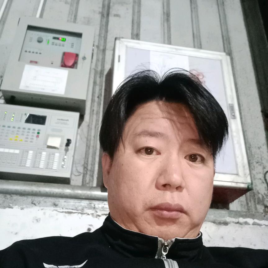 雄******鹰