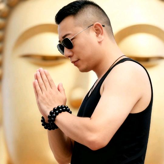 郑不坏-（高端门窗-茶叶批发）