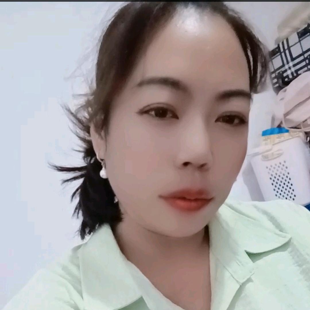 云☁朵有点甜