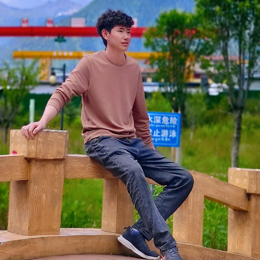 孤独的男孩。