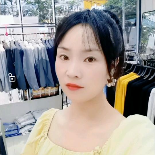 勉县鑫娅AF女装-王婷