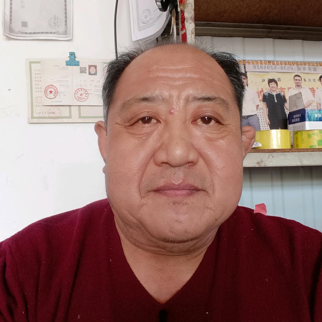 杨子雷