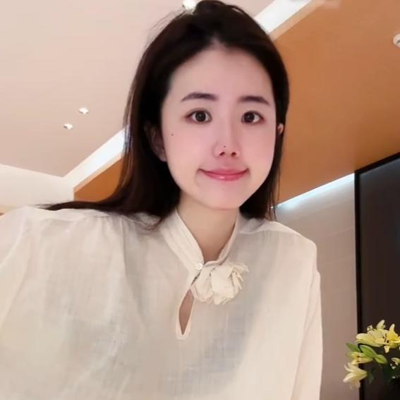 桃子PEACH ZHOU穿搭日记