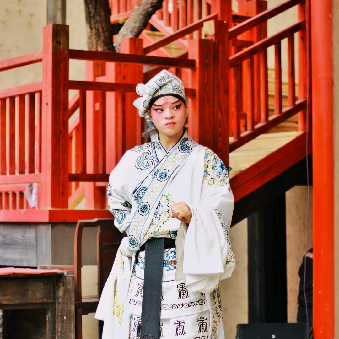万岁山武小二