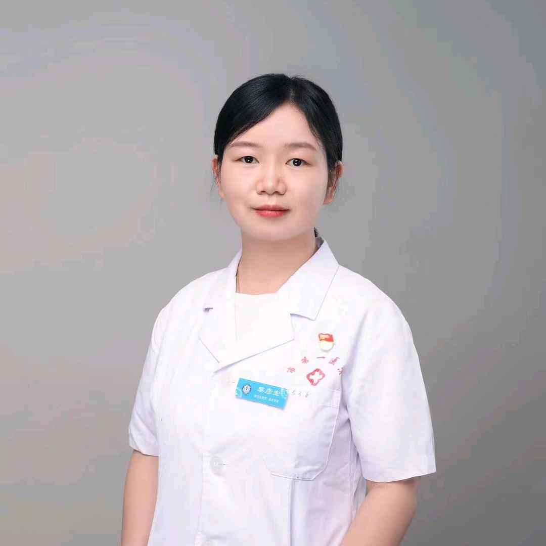 眼科医生黎彦宏