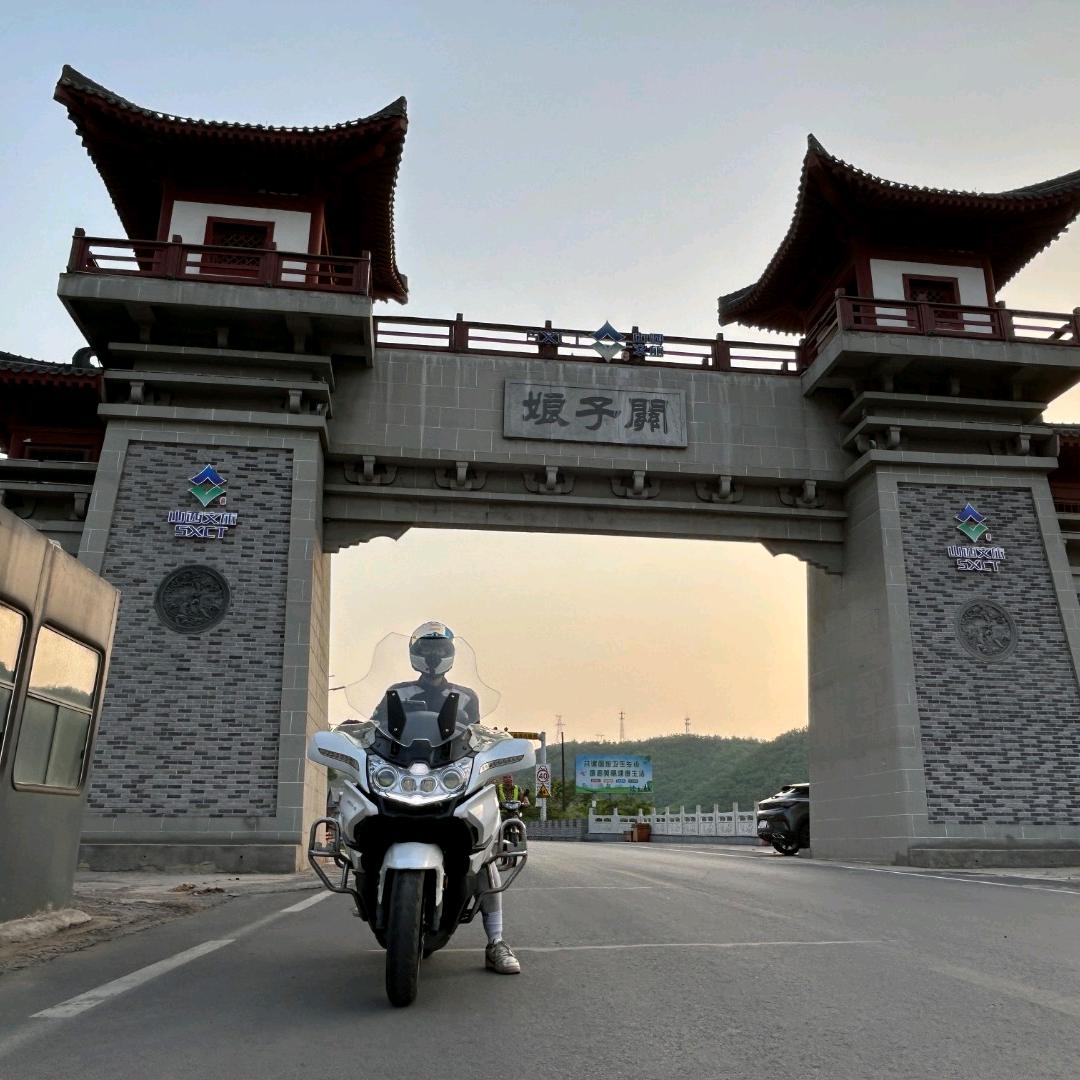 小小r