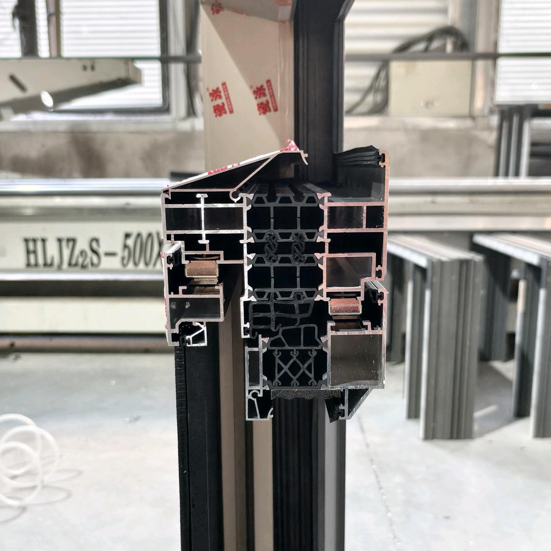 高端系统门窗—