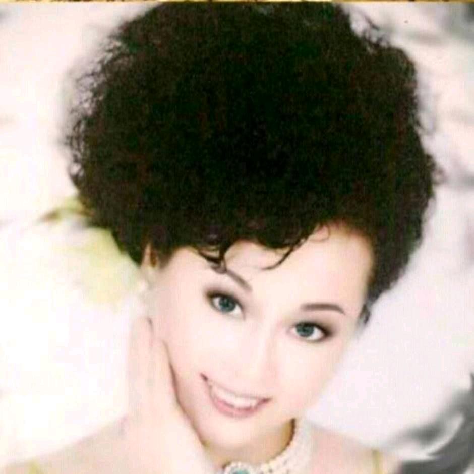 女人如书,红霞,回族