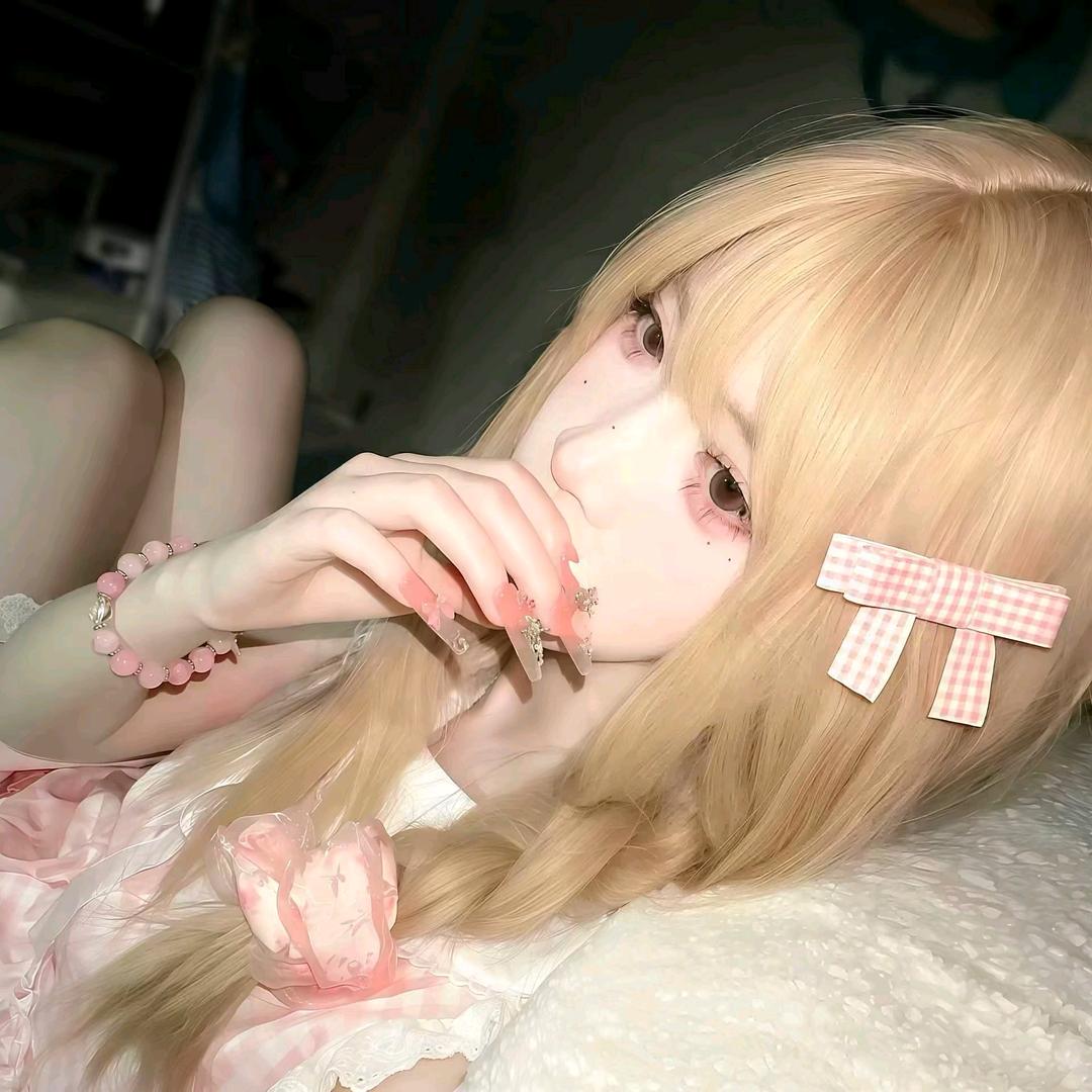 混过社会卖过萌