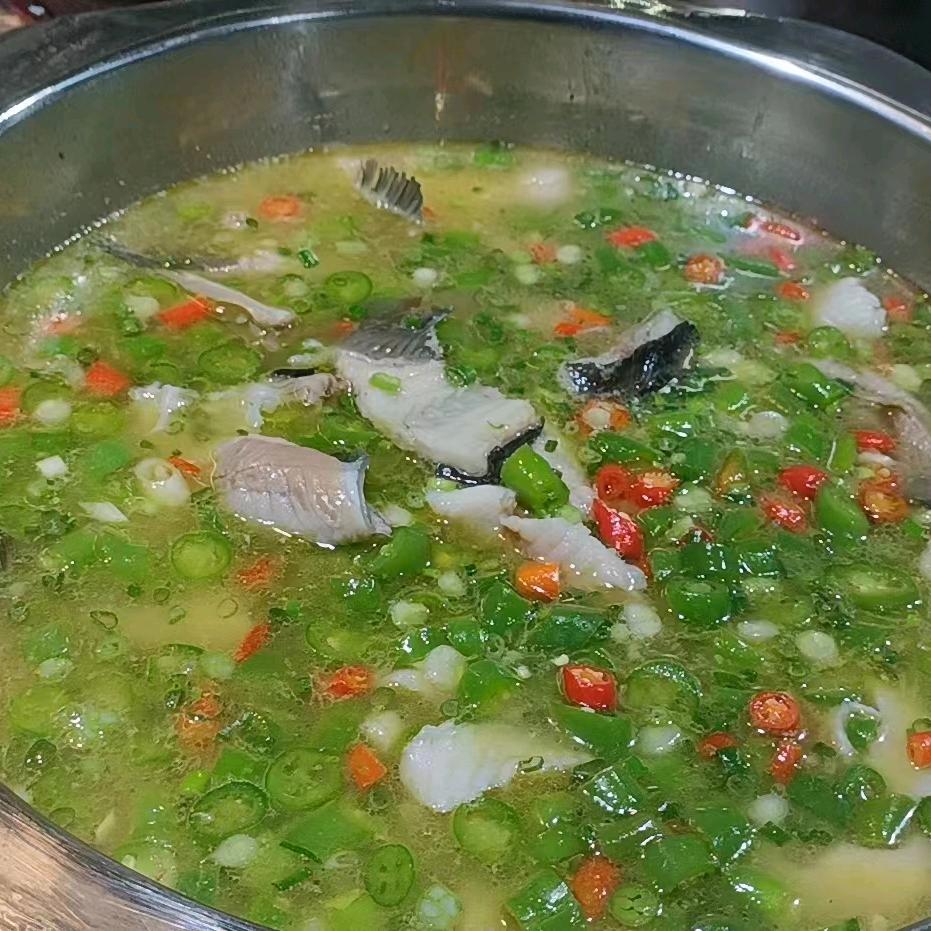 昭通李从恩鲜椒鱼(纳雍直营十分店)官方号