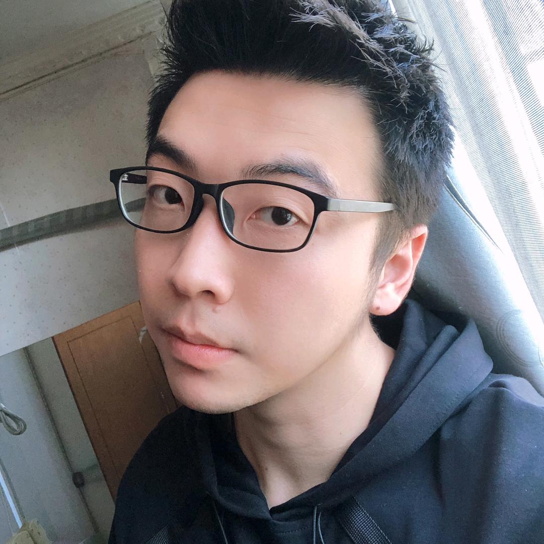 梁钧i运动