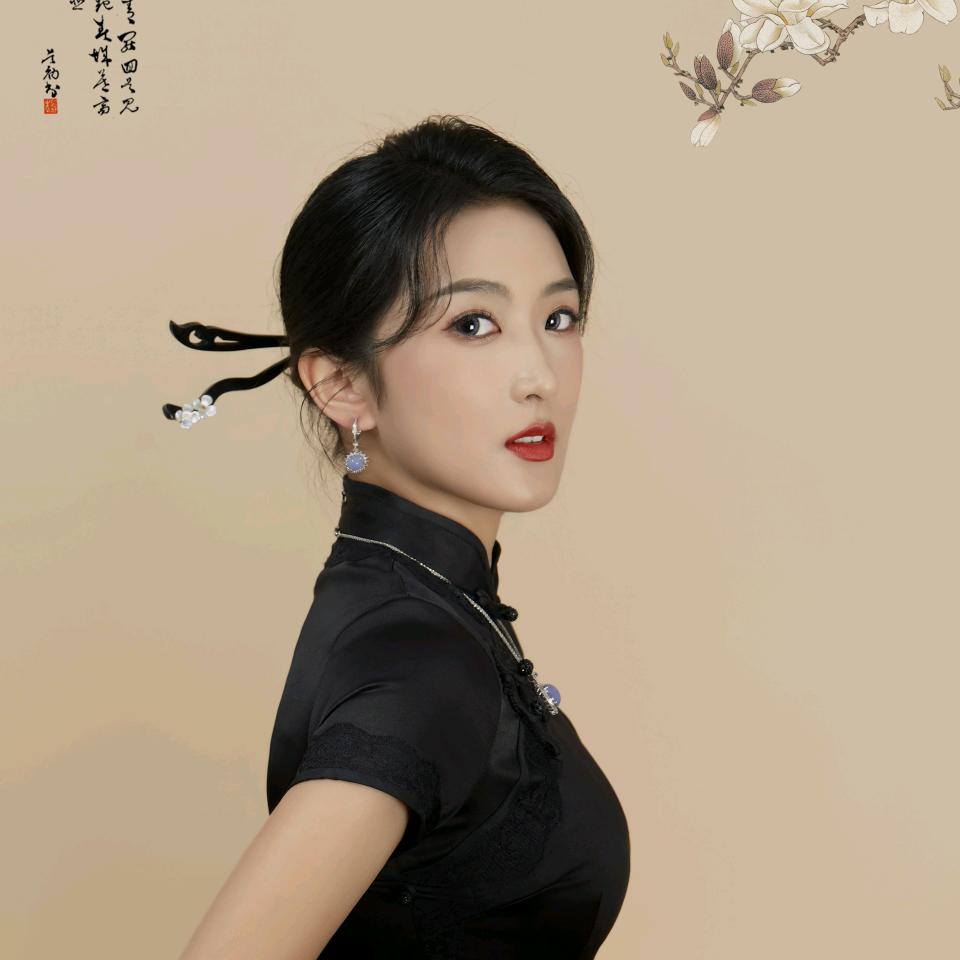 桃桃翡翠珠宝